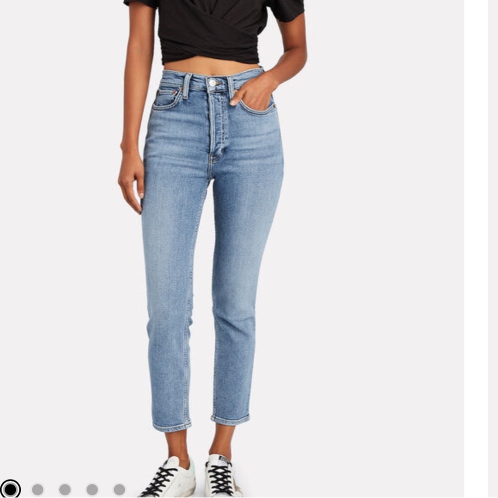 RE/DONE
High-Rise Ankle Crop Jeans. Size 26 excellent condition